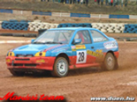 2004, Adamecz Tomi bar�tomt�l k�lcs�nkapott Ford Escort versenyaut�j�val az Aut�sport G�l�n. Fot�: DuEn